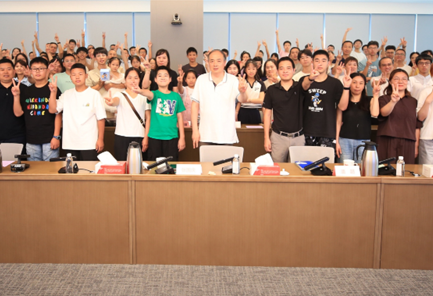 永乐高ylg888888家庭开放日 —— 一场充满欢笑与感动的“探秘”之旅！